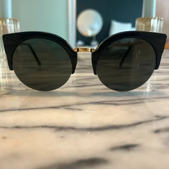 RETROSUPERFUTURE ILARIA - Picture 1 of 5